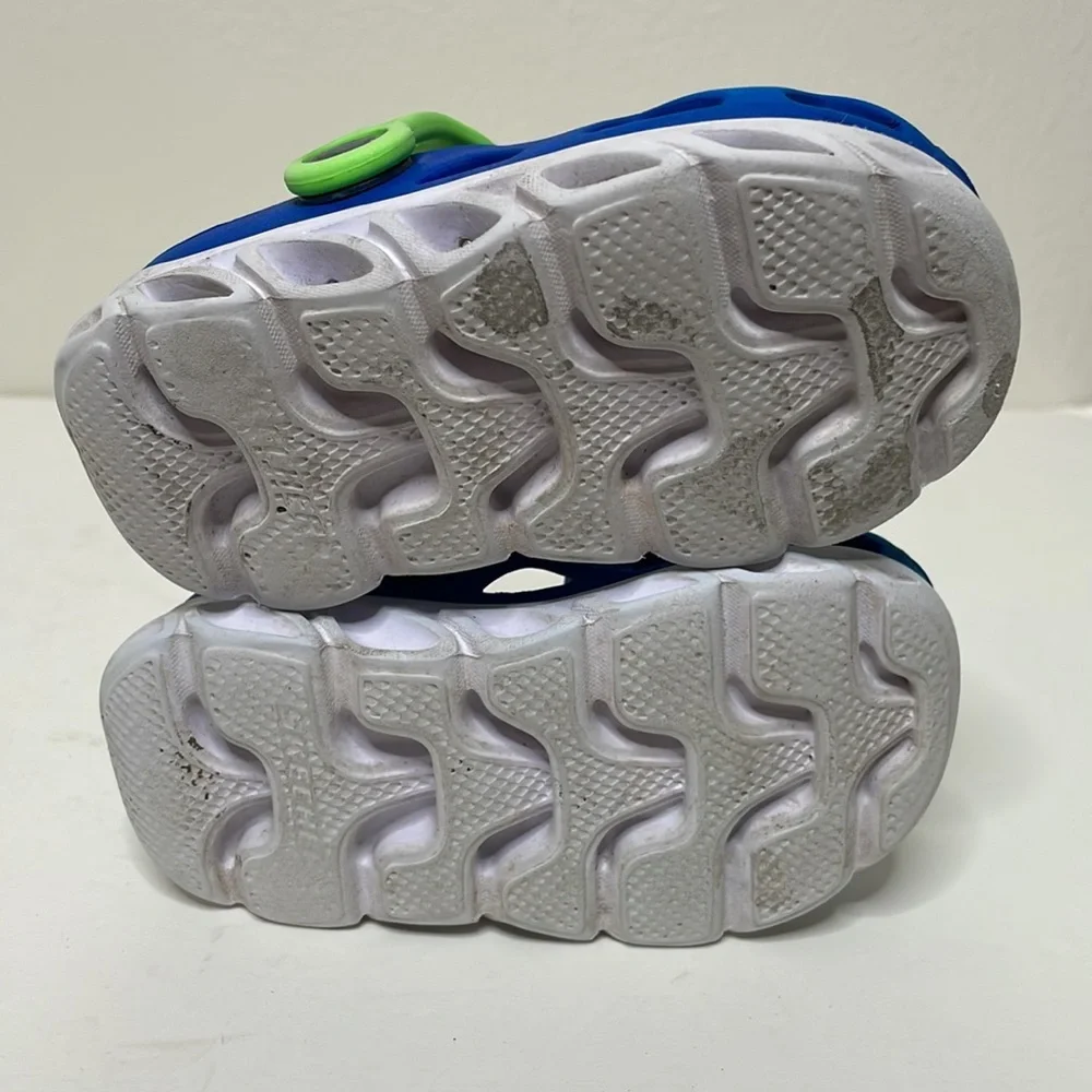 Skechers Infant Slip On Sandals sz 6 Blue Bottom Lights‎